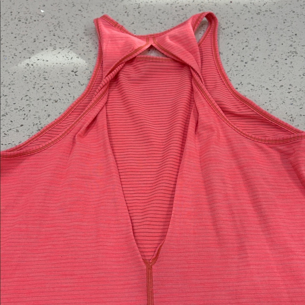 Lululemon Trapeze Twist Tank Heathered Grapefruit size 6 - Picture 7 of 9